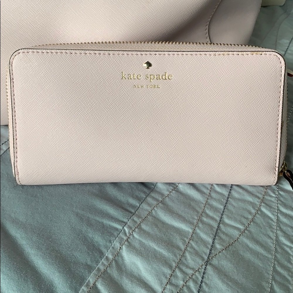 Kate Spade wallet- Mikas pond Lacey- pink blush